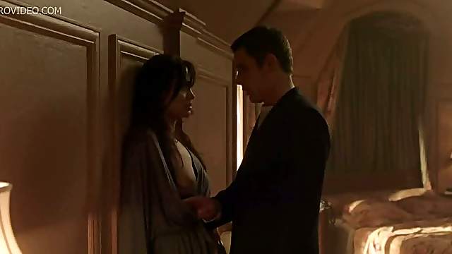 Clothed Sex With Stunnign Angelina Jolie