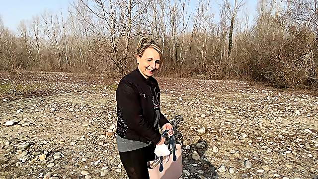Outdoors POV video of a hot ass stranger getting fucked in doggy