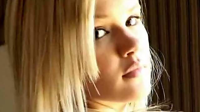 Hot blonde Caitlin Ferguson strips and shows her natural beauty