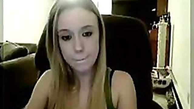 Cutie Chatting & Showing Off on Webcam