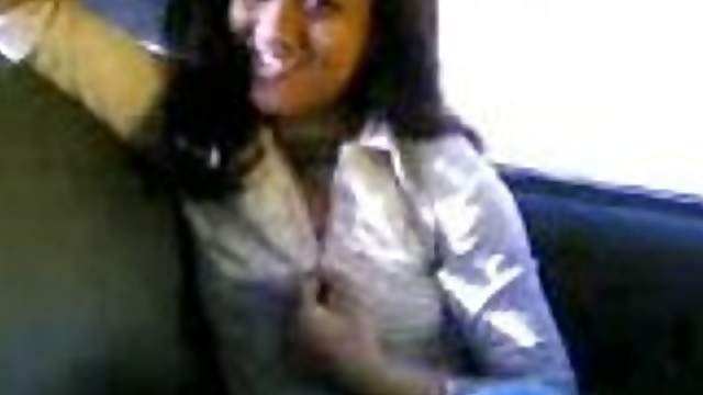 Homemade video with Indian girl getting fingered