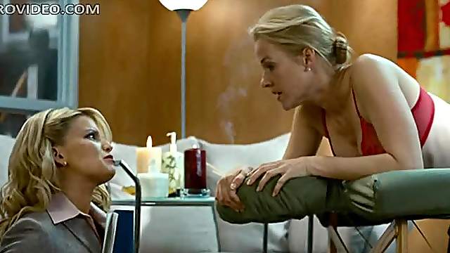 Foxy Blondes Jessica Simpson & Penelope Ann Miller Sharing The Screen