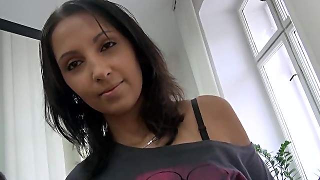 Naughty Samante gives a handjob and gets fucked