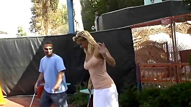 MILF Phyllisha Anne sucks a cock expertly and gets nailed