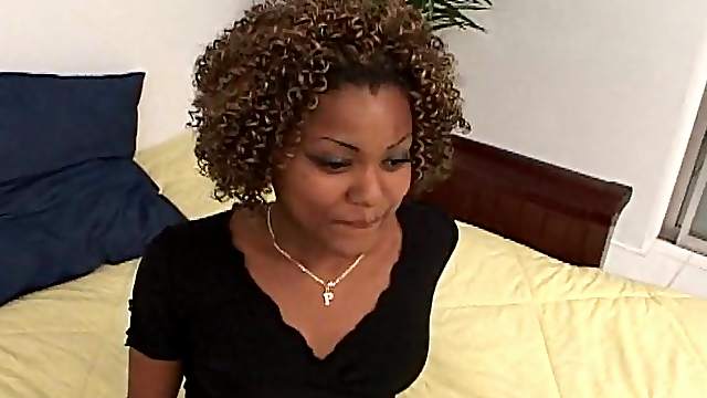 Interracial sex with an ebony babe in amateur clip