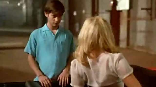 Gorgeous Blonde Actress Amy Hathaway Gets Banged In a Convertible