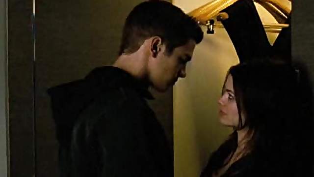 Bonerific Brunette Babe Rachel Bilson Strips To Her Sexy Panties