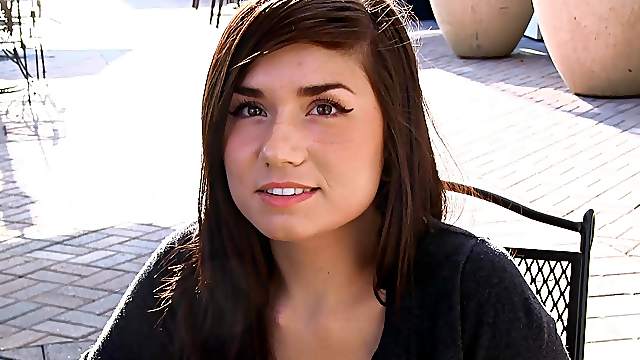 Spectacular Lyanna And Ger Cute GF Try New Clothes On