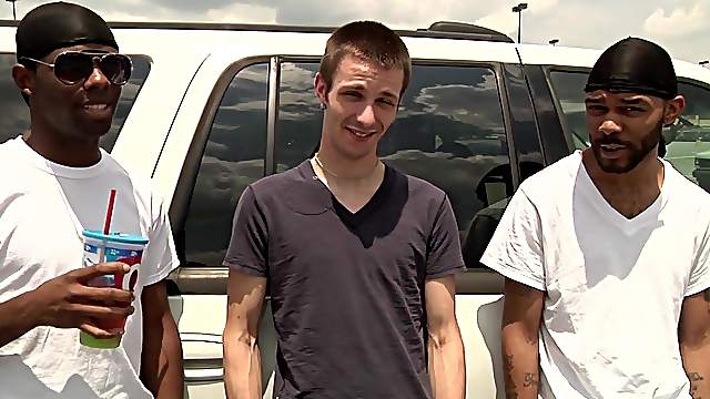 Two black dudes are banging a white homo