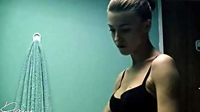 Beautiful Blonde Celeb Oxana Orlenko Shows Her Juicy Rack In a Bra