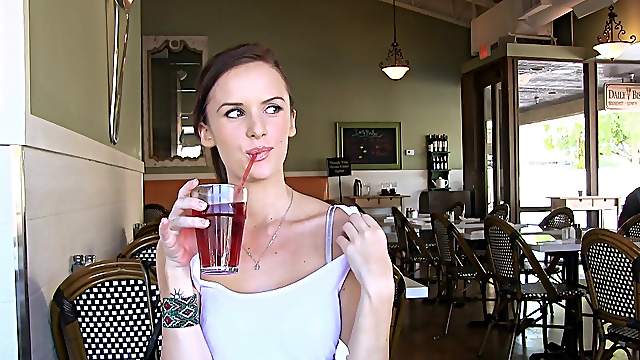 Magnificent Jayden 2 Flashes Her Pussy In A Restaurant