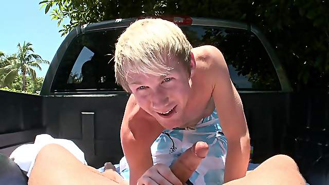 Blond fairy blows and gets his ass torn up in the street