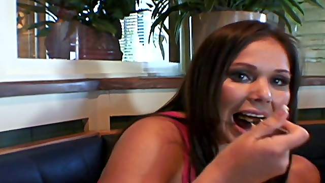 A beautiful girlfriend sucks a dick after having a dinner