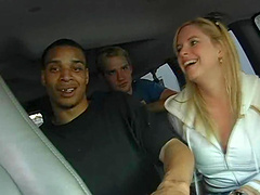 After a blowjob these gay studs fuck like crazy in a car