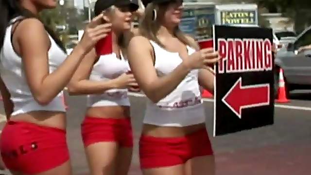 Marvelous Babes Act Naughty In The Middle Of The Street