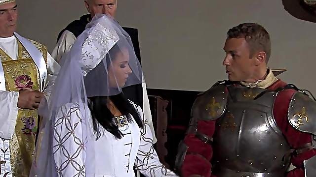 Lovely porn chick Roxy Panther in a royal costume fucks her king