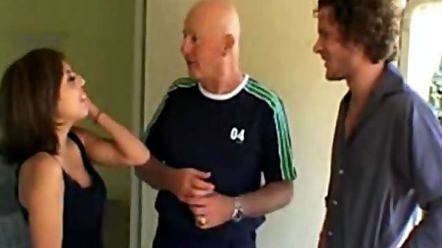 This is what every threesome sex should entail, try this at home!
