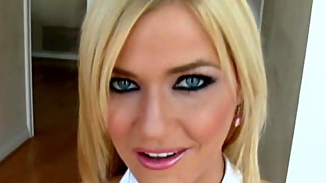 Brilliant babe giving a fascinating blowjob to her man in a close up shoot