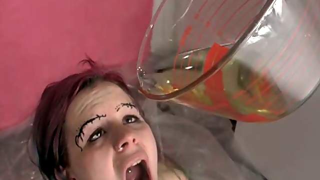 Hard BDSM makes her to drink piss