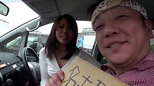This Asian MILF shows you are never to old to fuck in a car