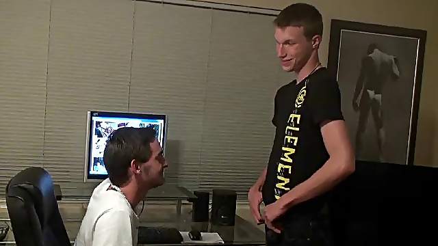 A twinks first time getting fucked deep in his tight ass
