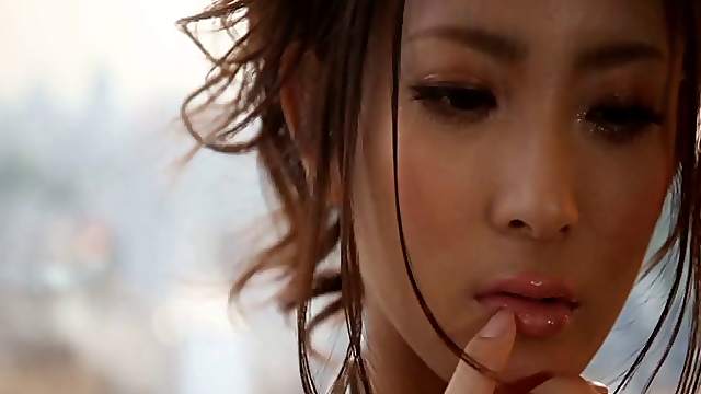 Romantic sex is a specialty of Japanese girl Maika Kawanami