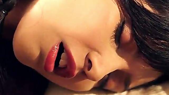 Busty amateur climaxes vaginally and anally