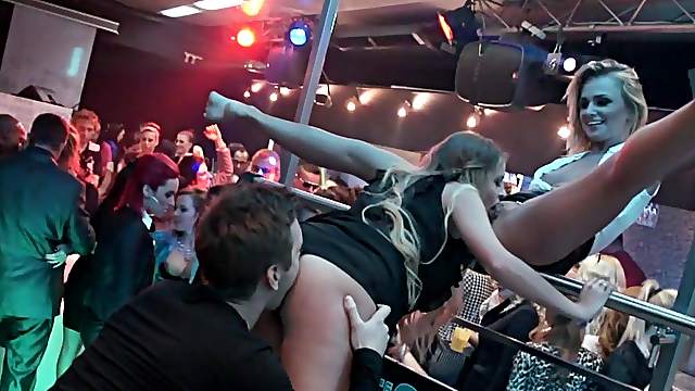 The Ultimate Swinger Party Guide