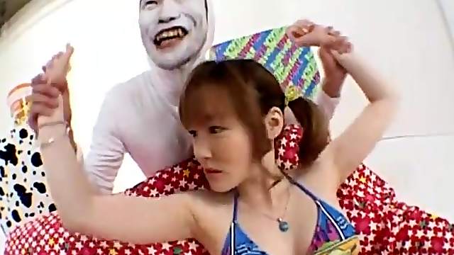 Pale Japanese AV star weird vibrator threesome Subtitled