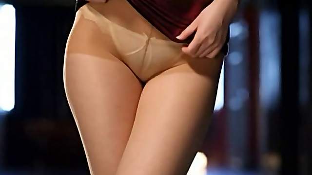 Pantyhose dame toys her cooter before having it brought to calm by a lengthy cock