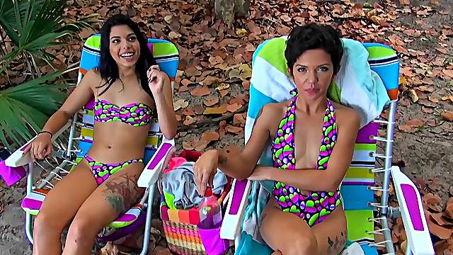 Cuties in colorful swimsuits picked up for a wild threesome