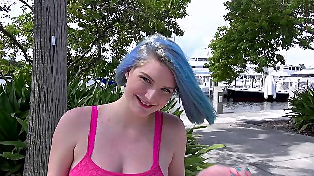 Amateur girl with green hair meets a guy then sucks and fucks him