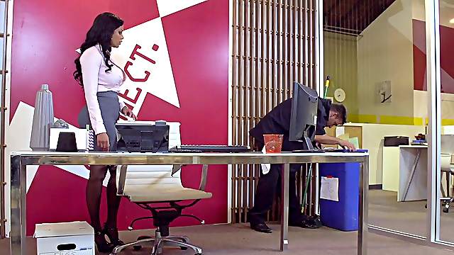 Latina secretary in pantyhose gets a facial at work