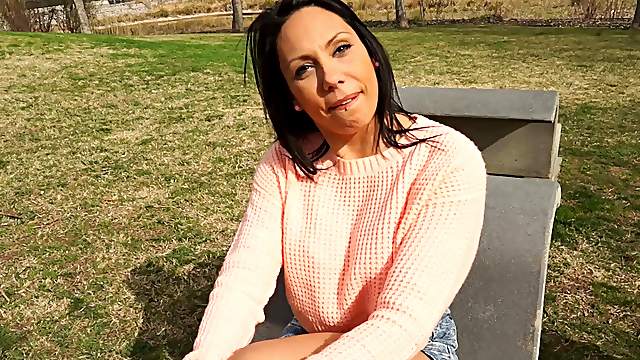 Curvy sweater babe comes home with him for ass fucking