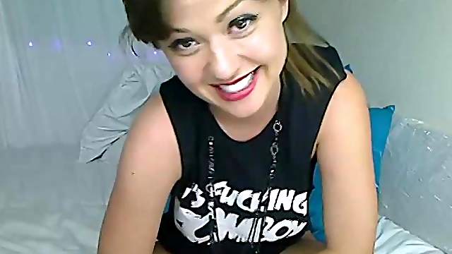 Nice camgirl masturbate by dildo on katalina_24 webcam