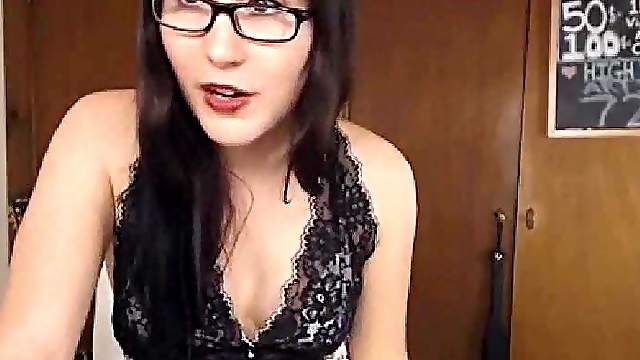 Nerdy Nice Tits Babe Self Fuck on Cam