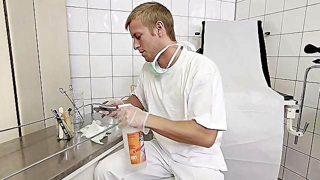Visit to the gyno turns into some hot hardcore fucking