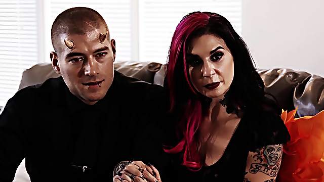 Flamboyant babes with lots of tattoos going crazy over the hard cock