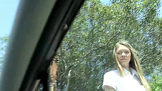 Cute girl spreads her legs for a skillful hunk's boner