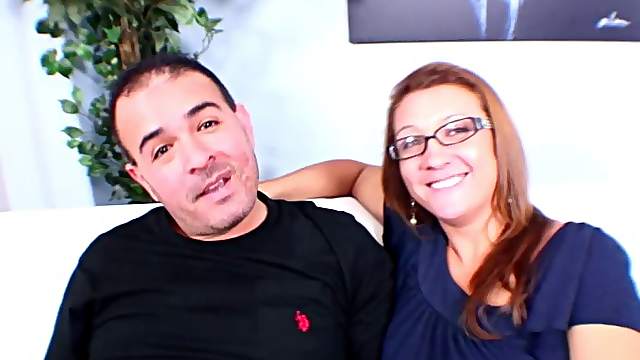 Mature woman with glasses wants to feel a pulsating dick