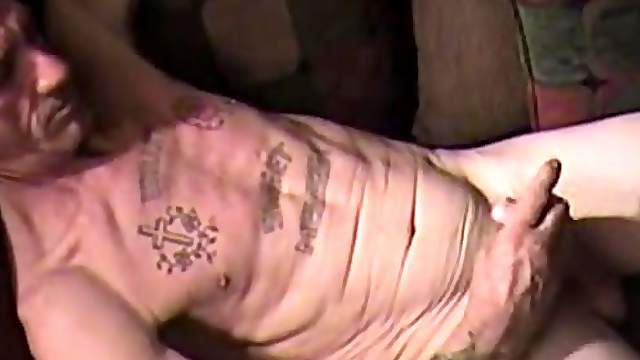 Mature Amateur Ken Beating Off