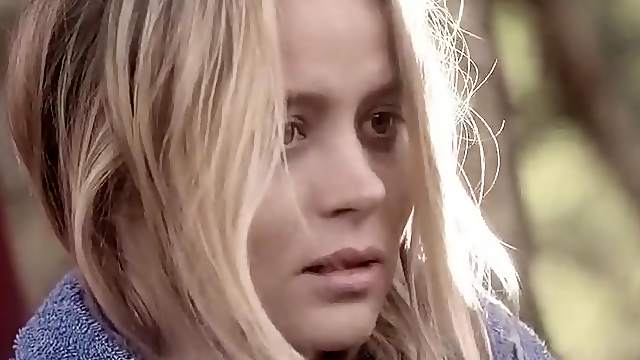 Laure Lochet and Diane Boucai - La Chute Des Hommes (2016)