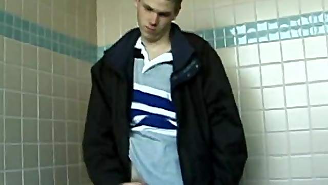 Christian Jerks Off in Public Toilet