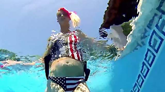 Libidinous Terry fucking alternative Jesyka Diamond in the pool