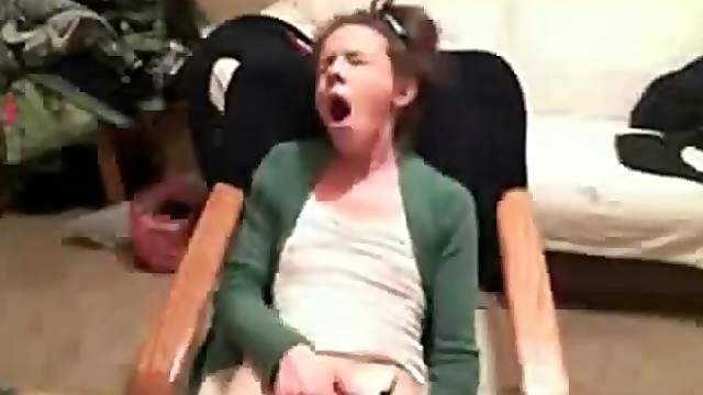 Cute slut is alone in her dorm room so she fingers her tight pussy
