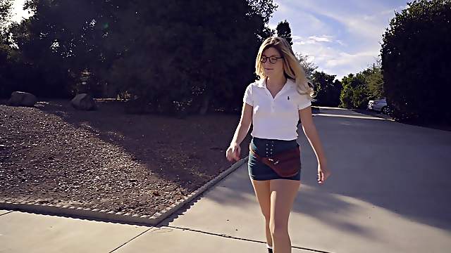 Nasty shagging session with geeky blonde babe Vienna Rose
