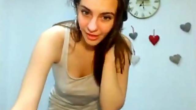 Sexy babe puts on hot striptease shows on live webcam
