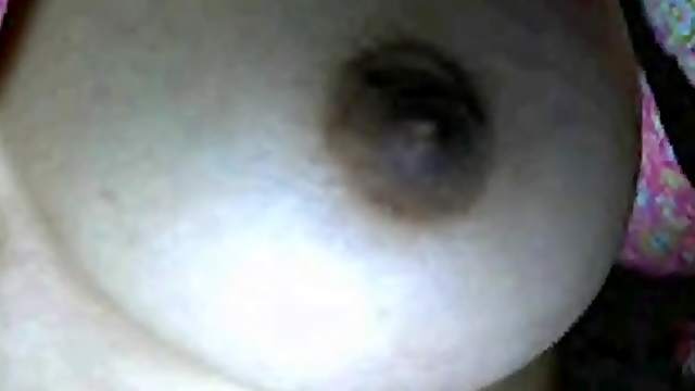 Dhaka teen giving a live show on yahoo to her lover