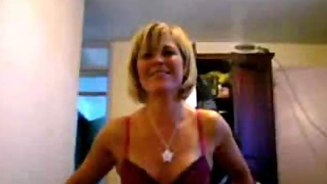 Horny Milf Gives A Blowjob In Sexy Lingerie