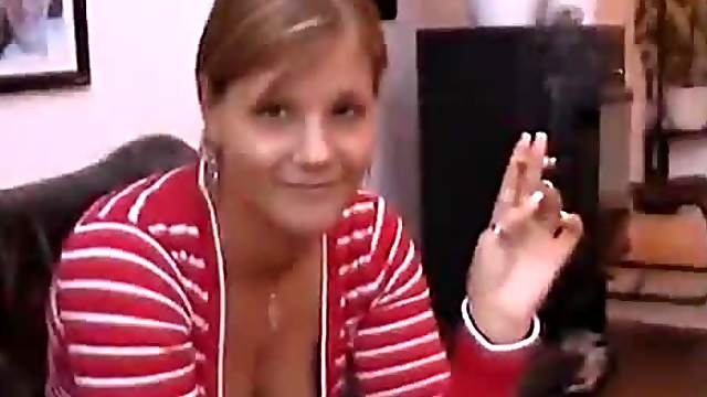 Blonde Babe Gets Her Anus Drilled In Homemade Video